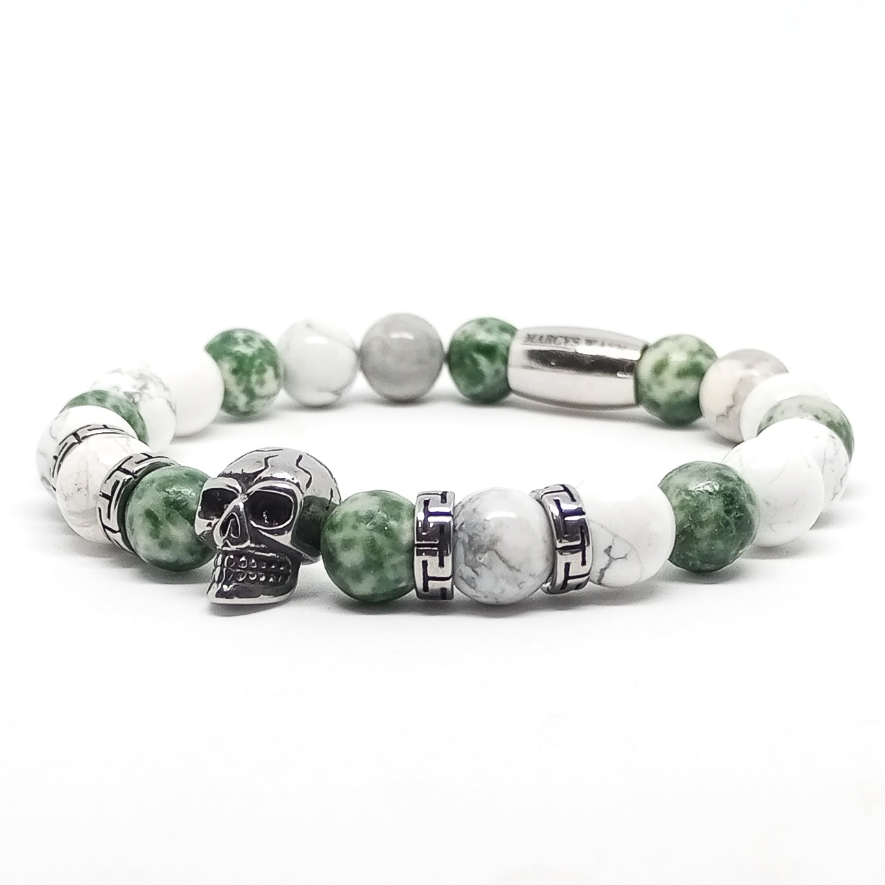 Pulsera cráneo con Howlita y jaspe verde.