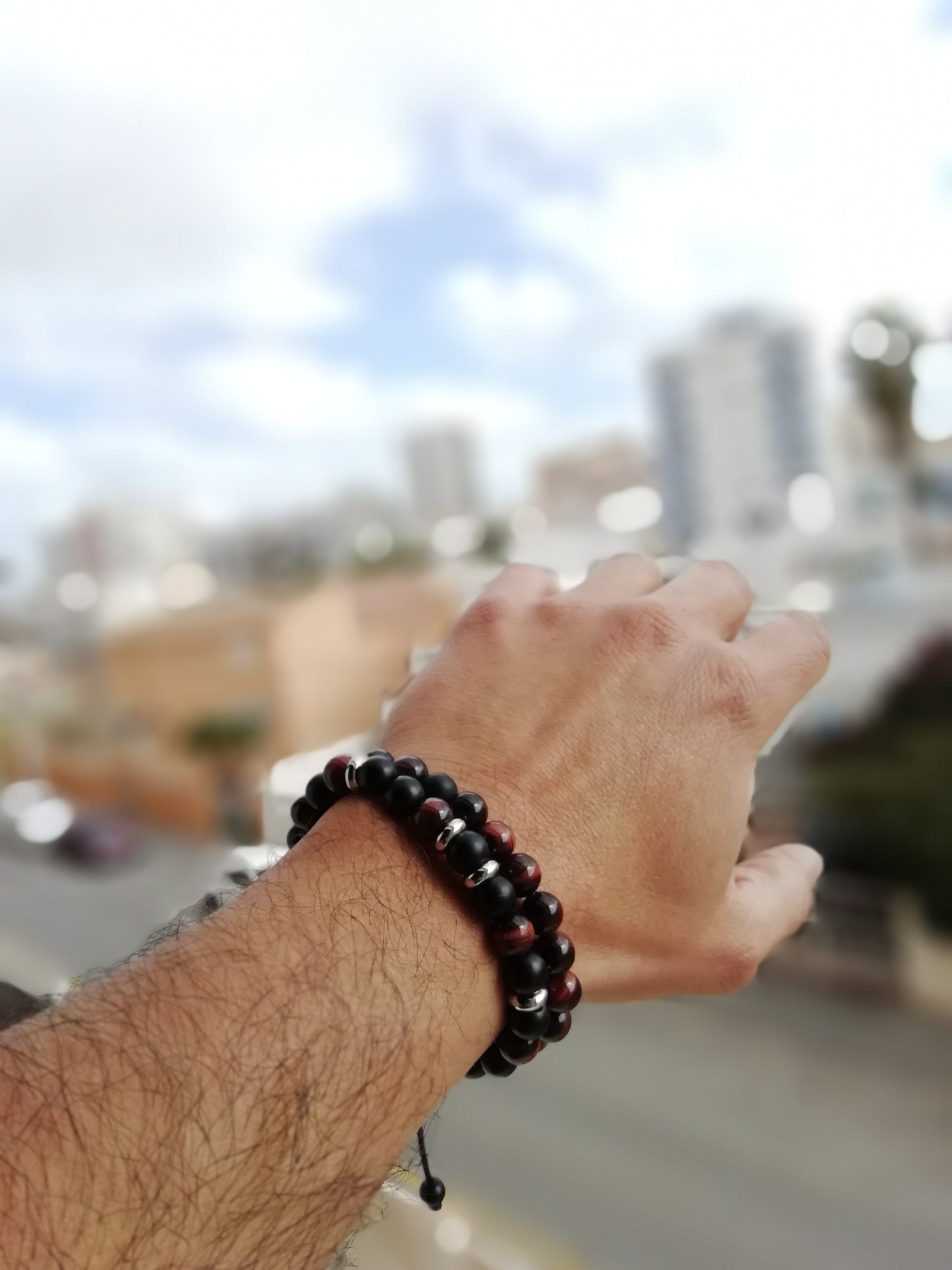 Pulsera para hombre con ojo de buey y onix mate.