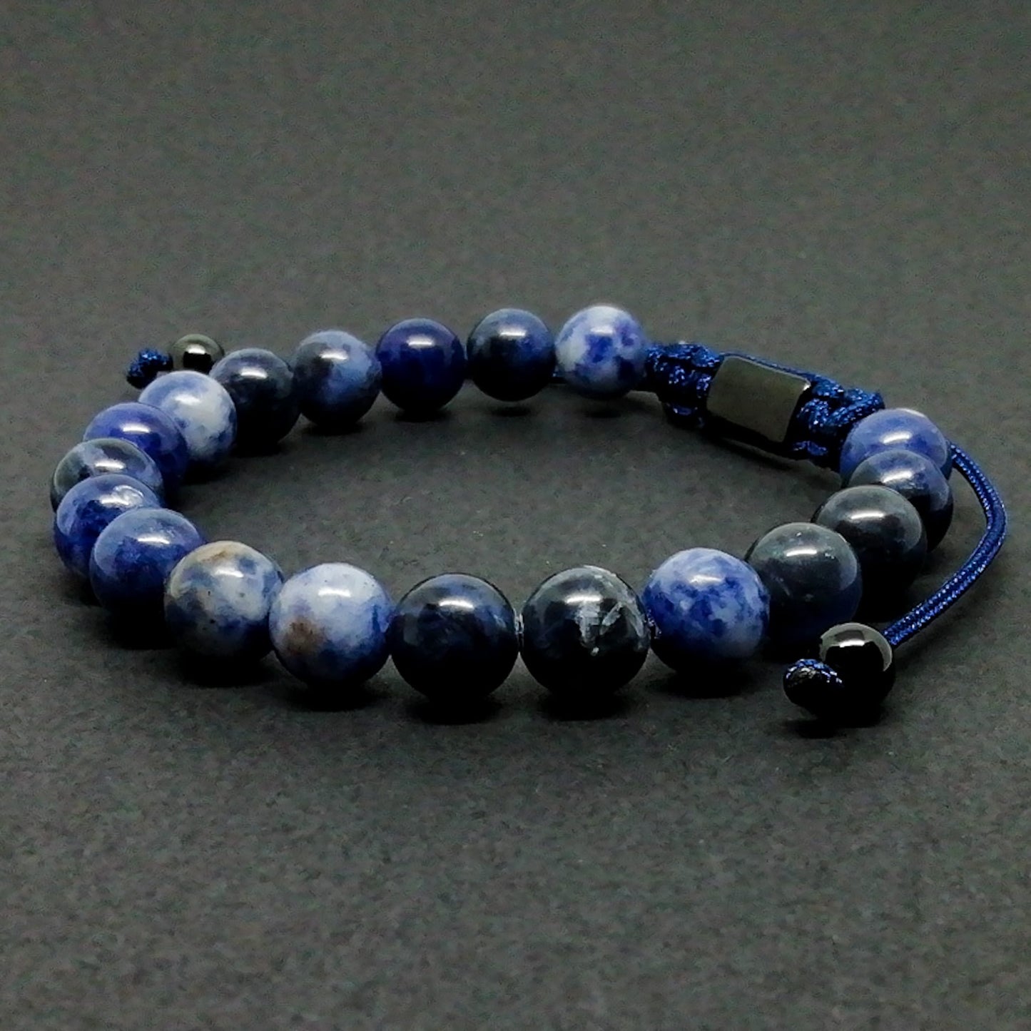 Pulsera para hombre hecha con Sodalita 8mm.